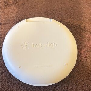 Invisalign Round Aligner Case